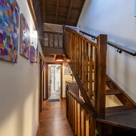 Casa Delia, Casa De Pueblo