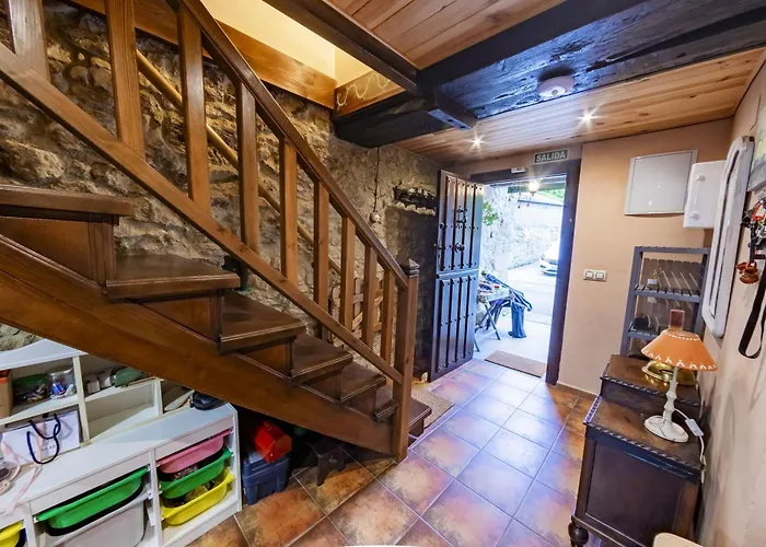 Casa Delia, Casa De Pueblo