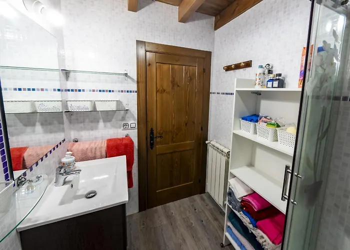 Casa Delia, Casa De Pueblo