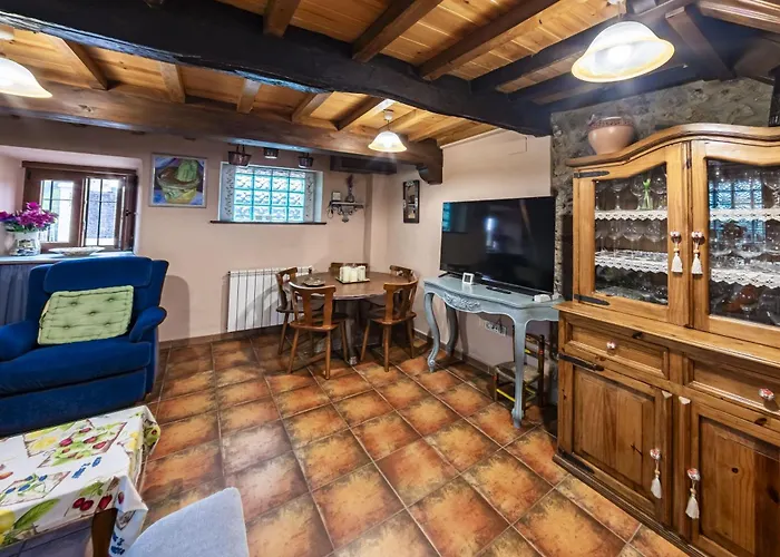 Casa Delia, Casa De Pueblo Holiday home Nava